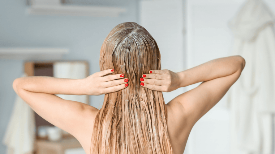 Starkes und gesundes Haar mit einem Haarwuchs stimulierenden Conditioner
